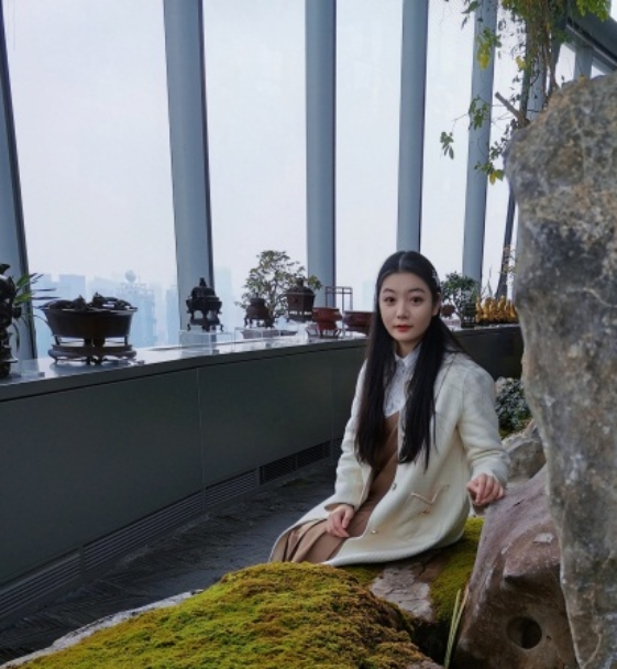 图7 产品设计类一等奖《竹叶香插》，作者：孟迪
