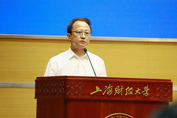图为党委书记沈大明总结讲话