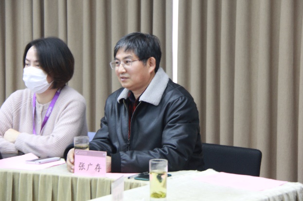 图为一流本科专业代表汇报3